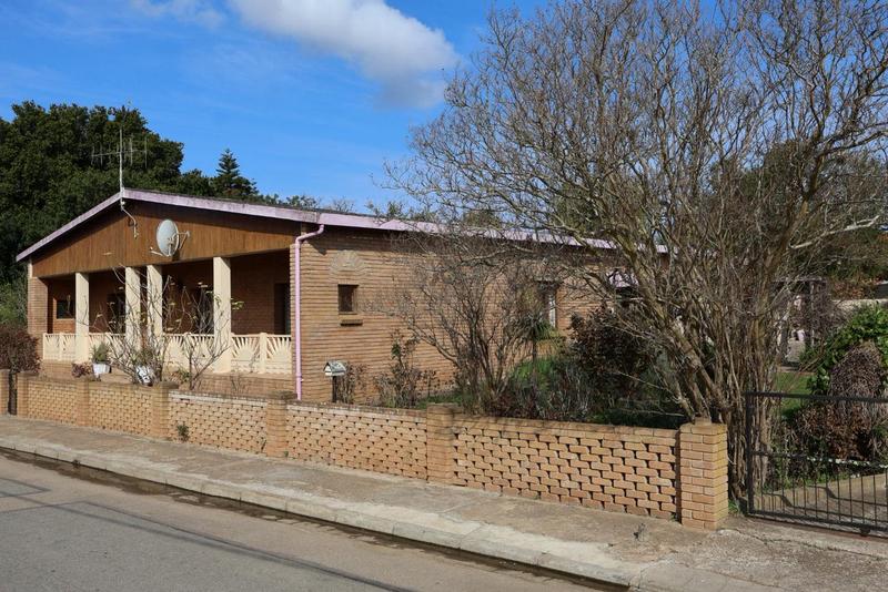 4 Bedroom Property for Sale in Albertinia Western Cape